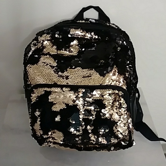 FUN & ADORABLE BACKPACK - Picture 5 of 8